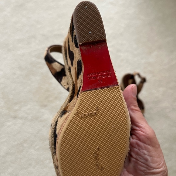 Christian Louboutin like new wedges! Size 36 - Picture 3 of 3